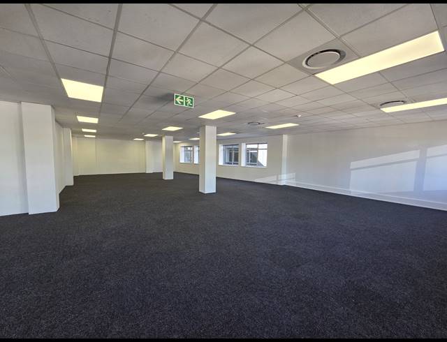 1,632M² OFFICE TO LET IN SANDTON CENTRAL